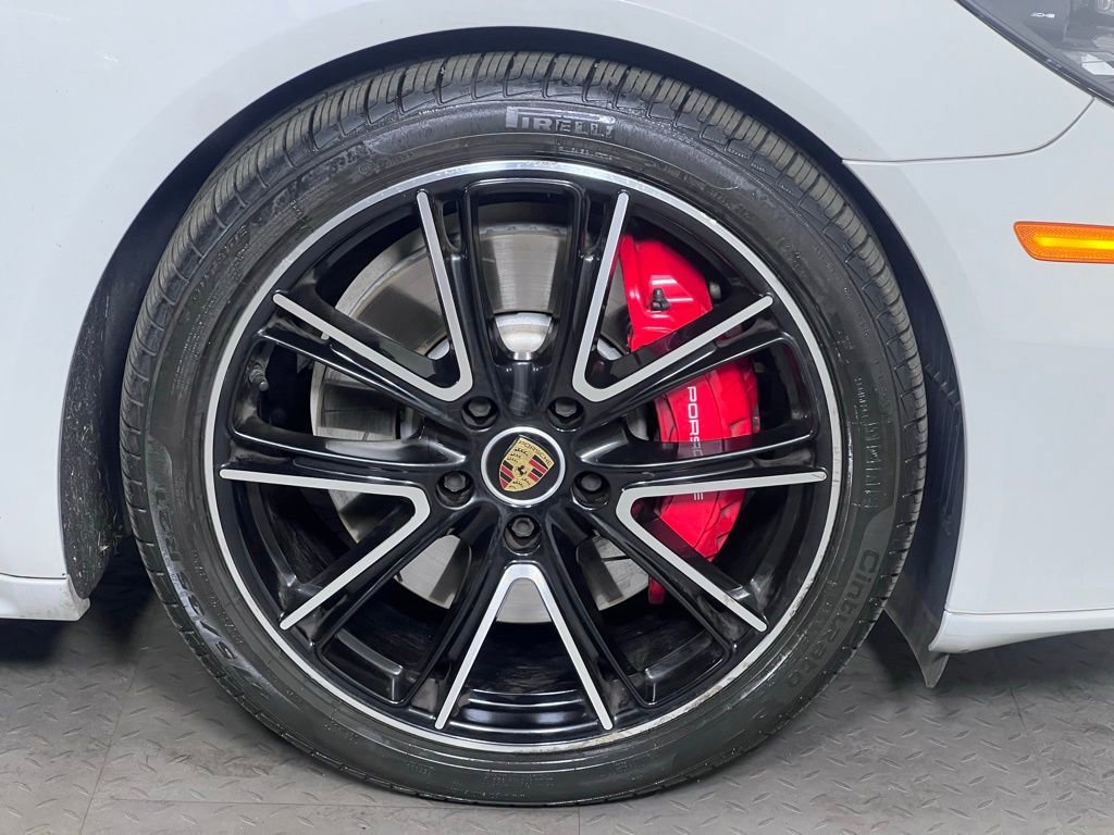 Certified 2022 Porsche Panamera GTS AWD/4WD image 13