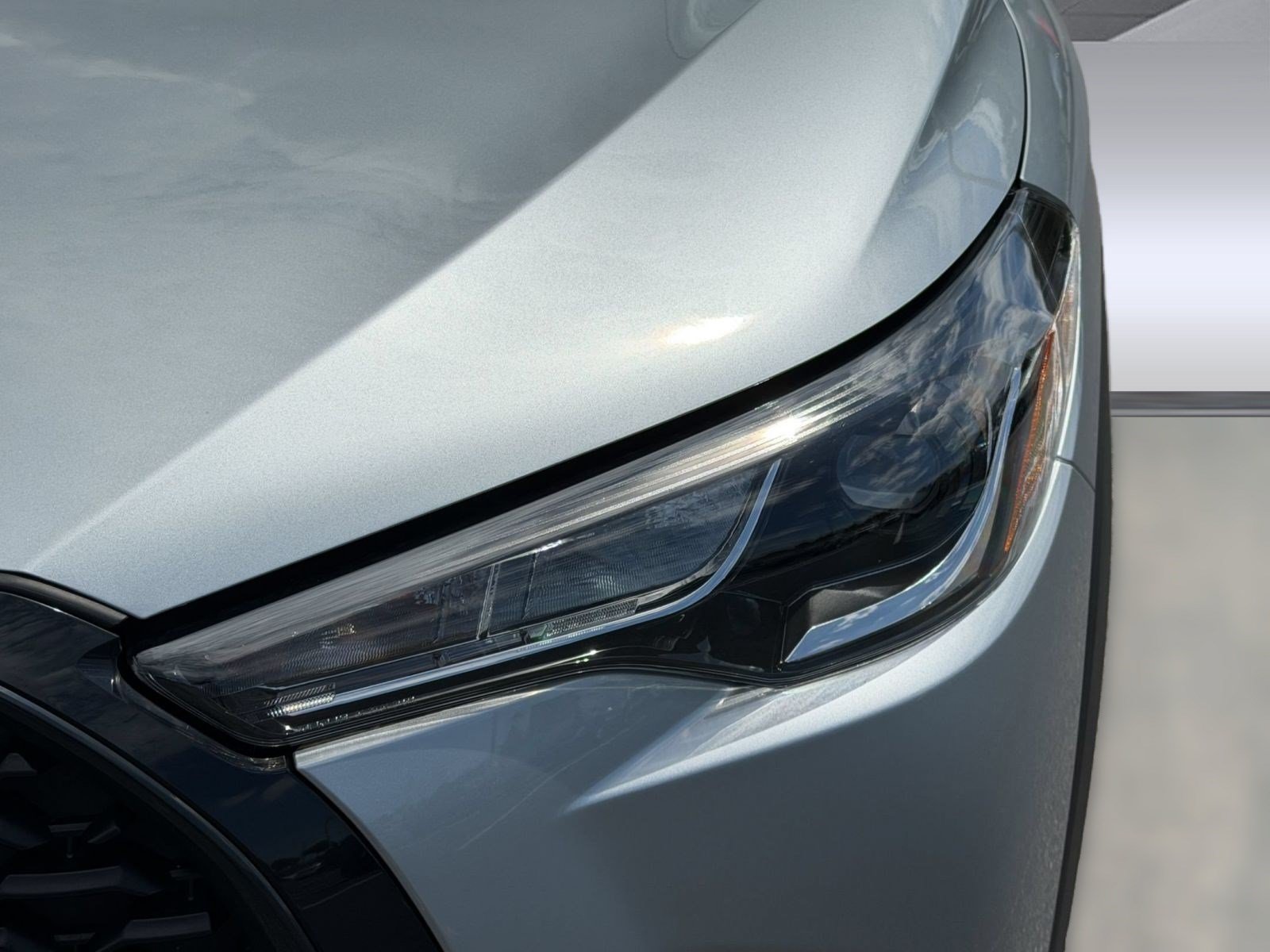 Certified 2025 Toyota Corolla Cross LE FWD image 12