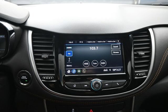 Used 2022 Chevrolet Trax LT w/ Sport Edition FWD image 17