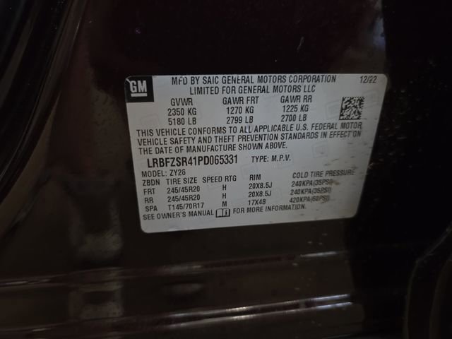 Used 2023 Buick Envision Avenir image 38