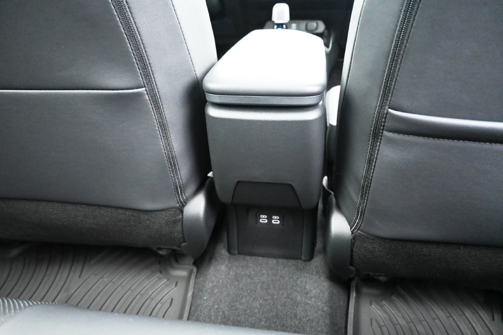 New 2027 Toyota Prius XLE AWD/4WD image 17
