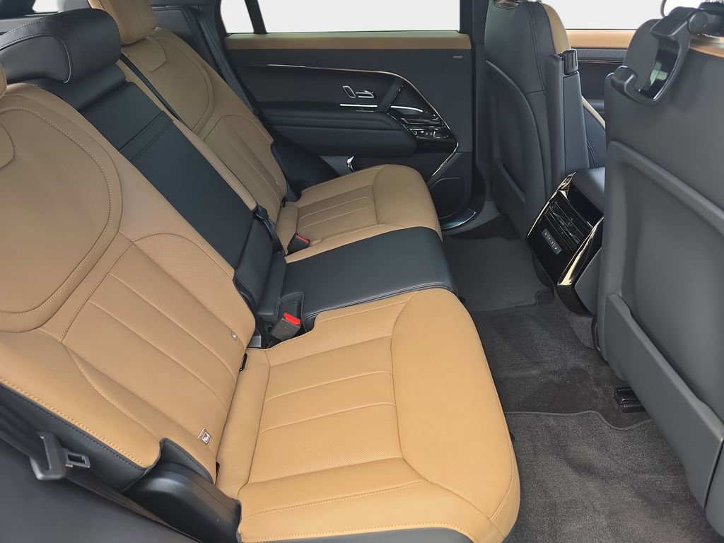 New 2026 Land Rover Range Rover Sport Dynamic SE AWD/4WD image 11