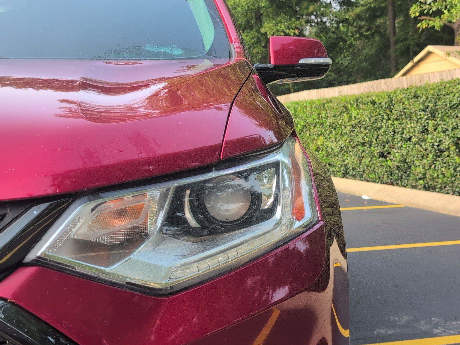 Used 2019 Chevrolet Traverse RS FWD image 12