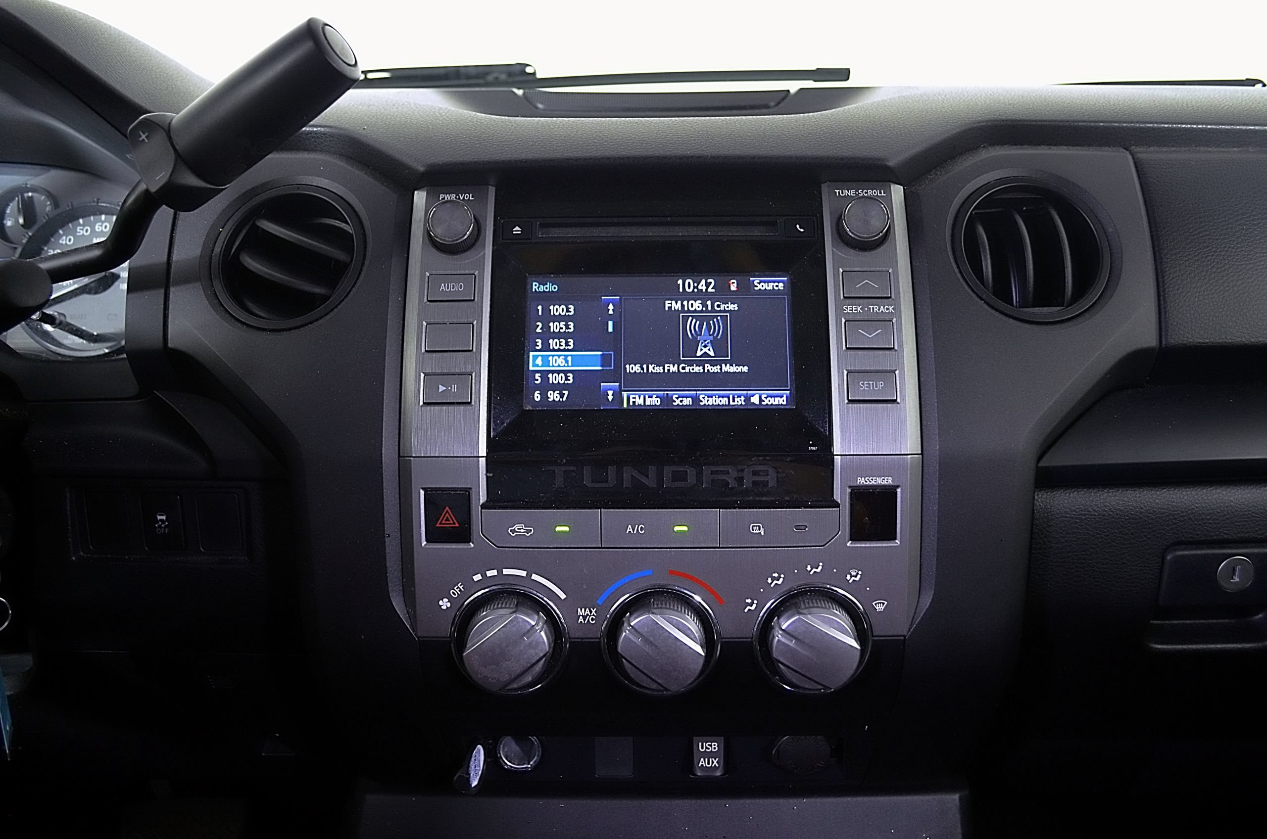 Used 2015 Toyota Tundra SR w/ Tow Package RWD image 16
