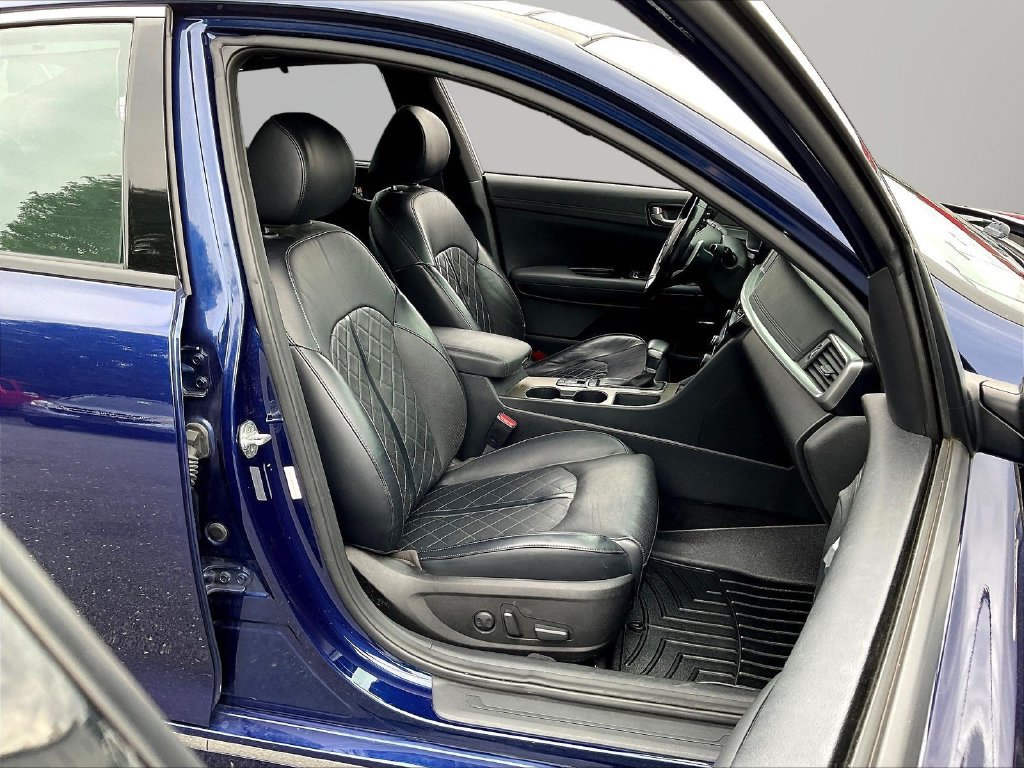 Used 2019 Kia Optima SX w/ SX Limited (Black) Package FWD image 32
