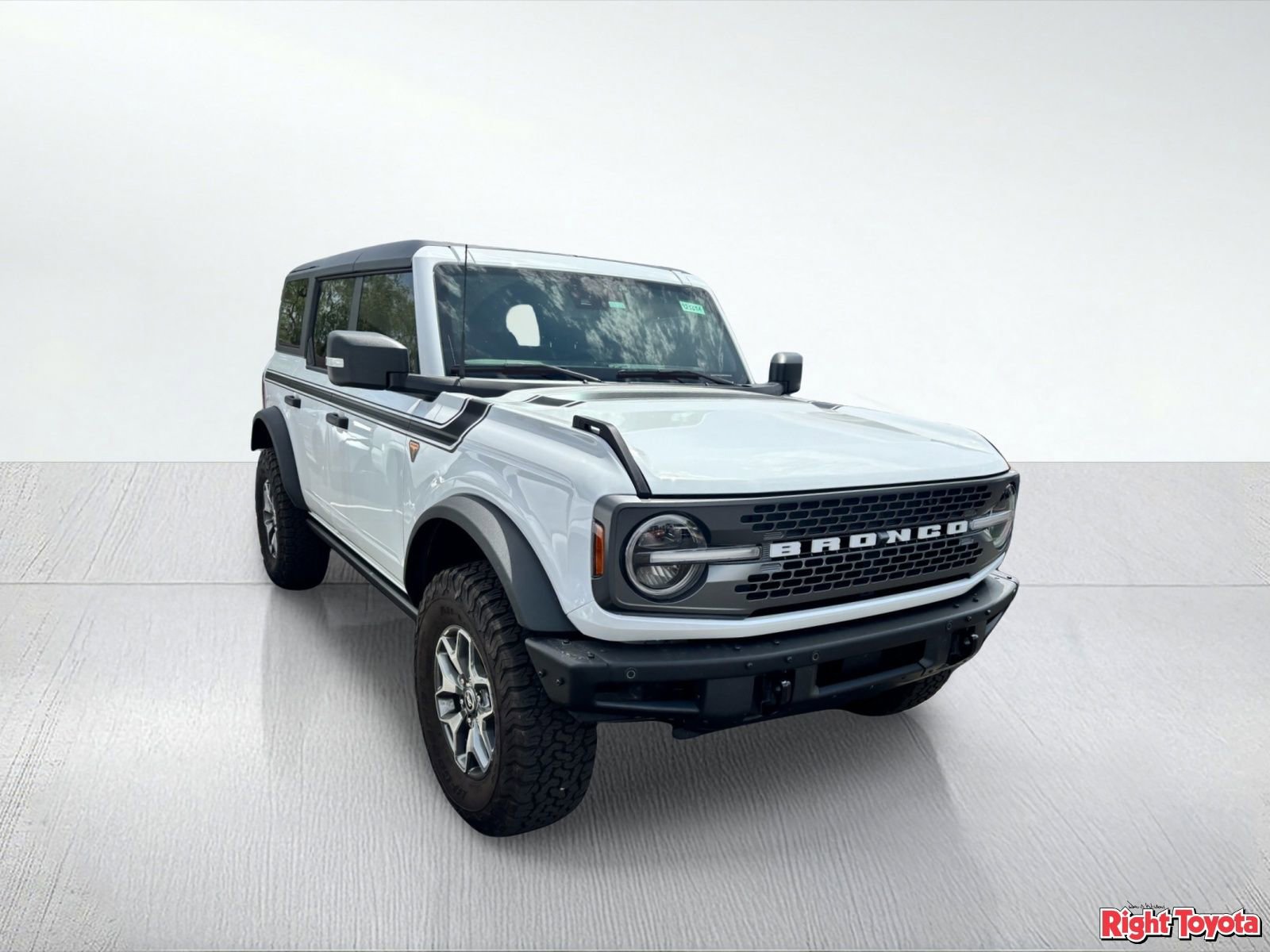 Used 2022 Ford Bronco Badlands image 5
