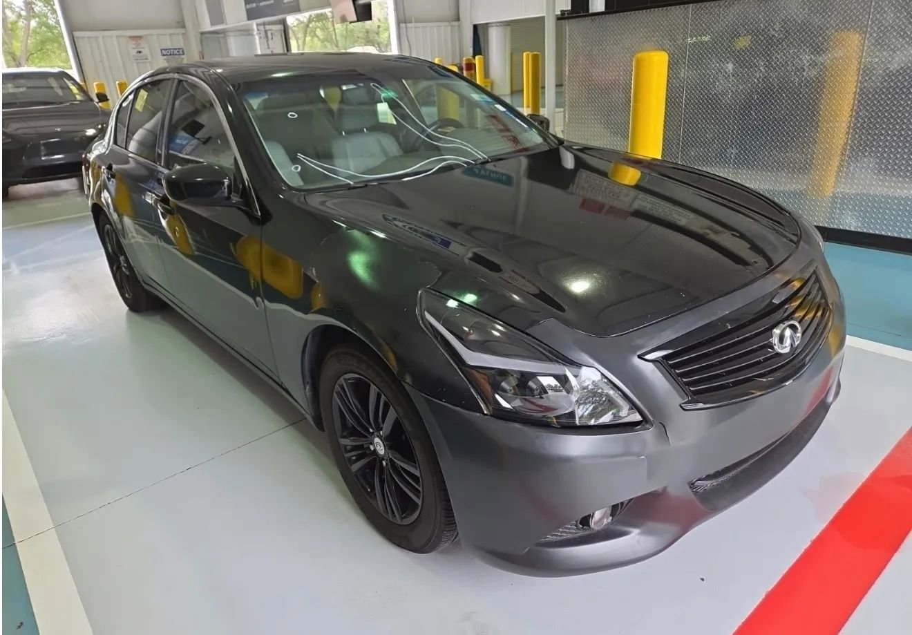 Used 2012 INFINITI G37 Journey RWD image 4