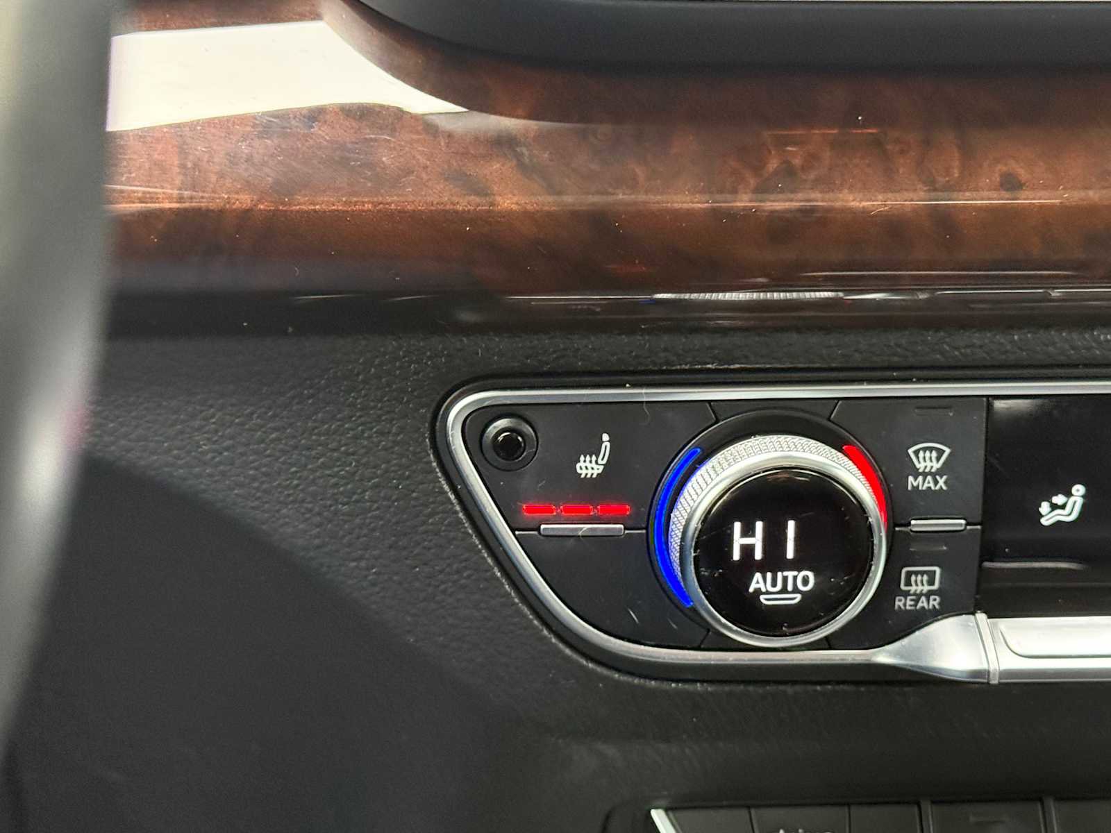 Used 2019 Audi Q5 2.0T Premium Plus w/ Premium Plus Package image 29