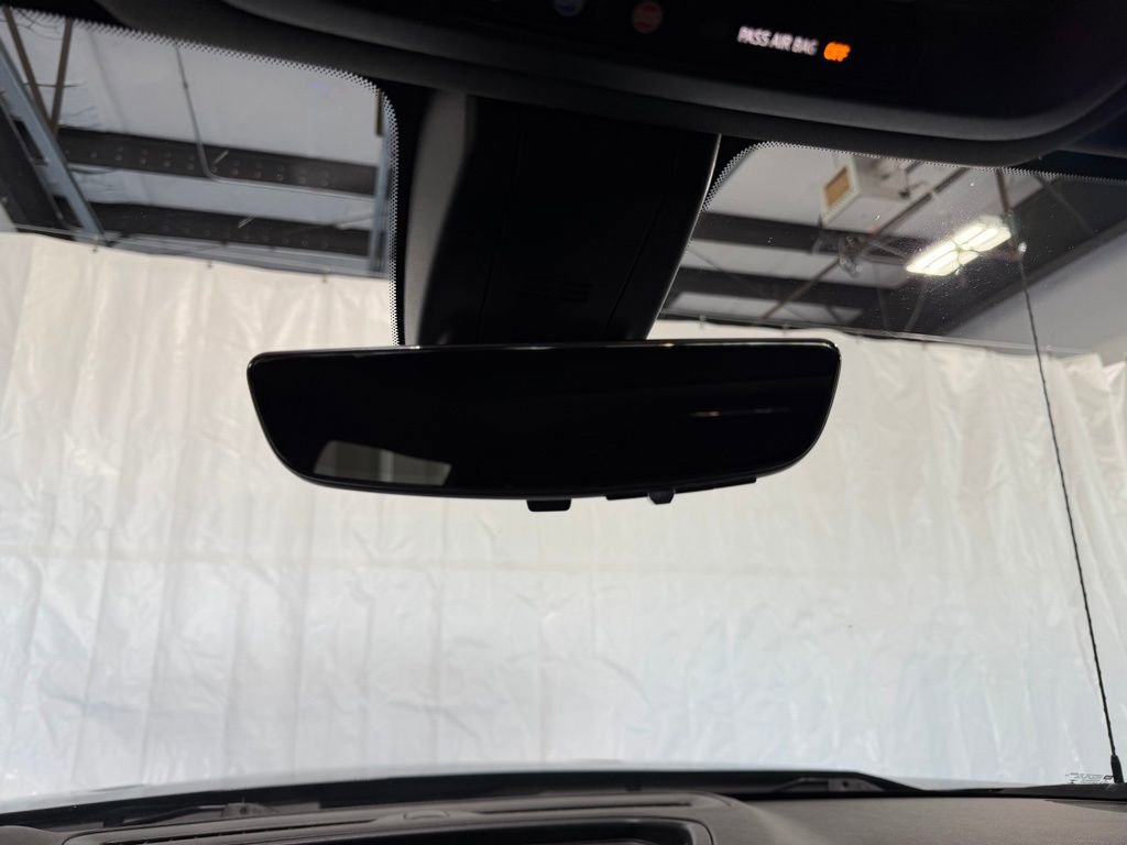 Used 2022 Chevrolet Silverado 1500 High Country w/ Technology Package image 27