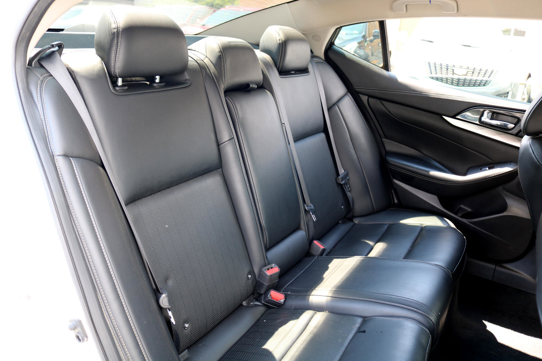 Used 2022 Nissan Maxima SV w/ Floor Mat Group image 32