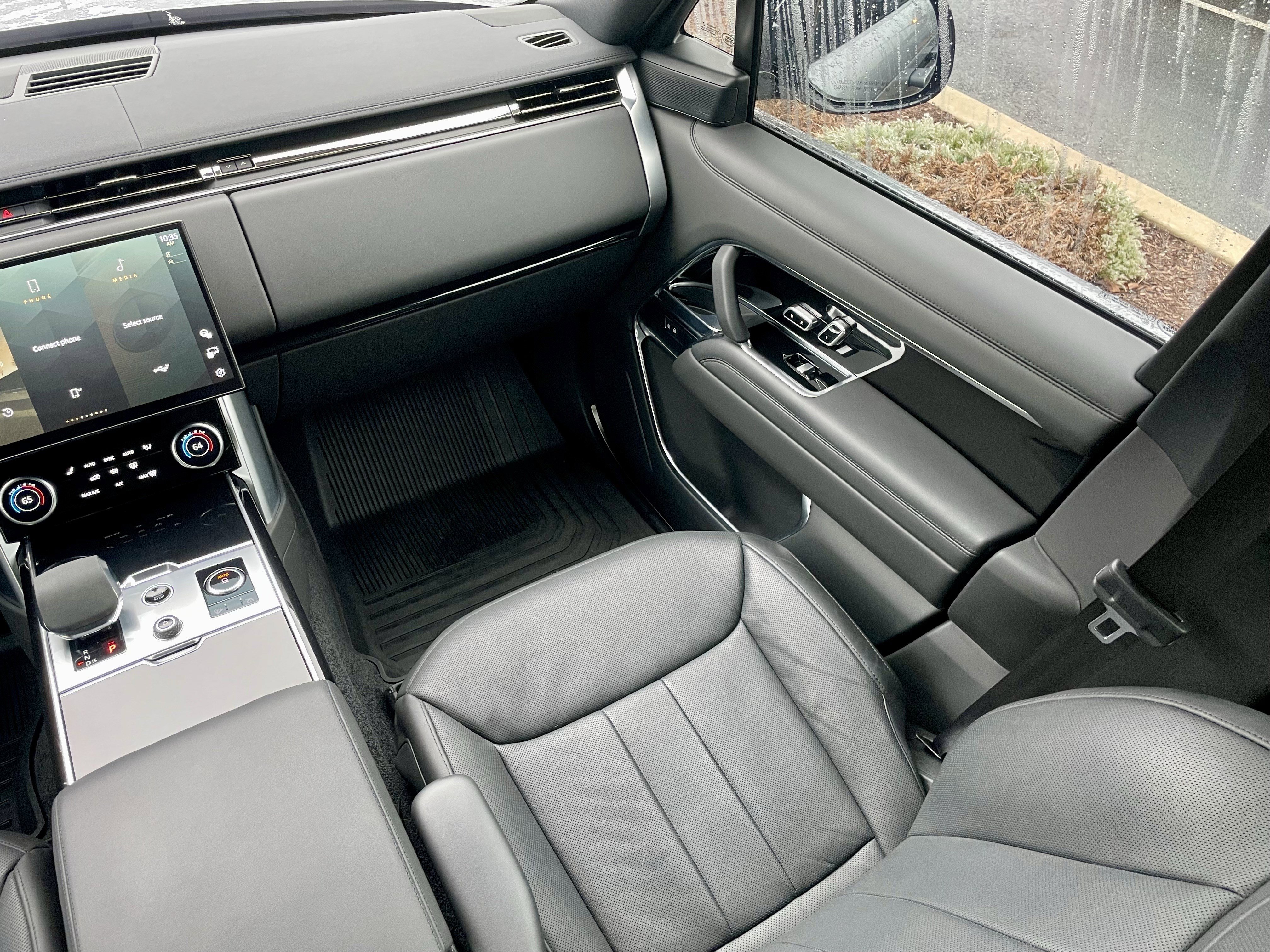 Certified 2023 Land Rover Range Rover SE image 17