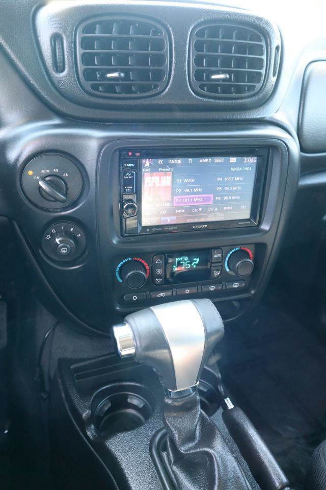 Used 2007 Chevrolet TrailBlazer LT w/ LT Preferred Equipment Group AWD/4WD image 21