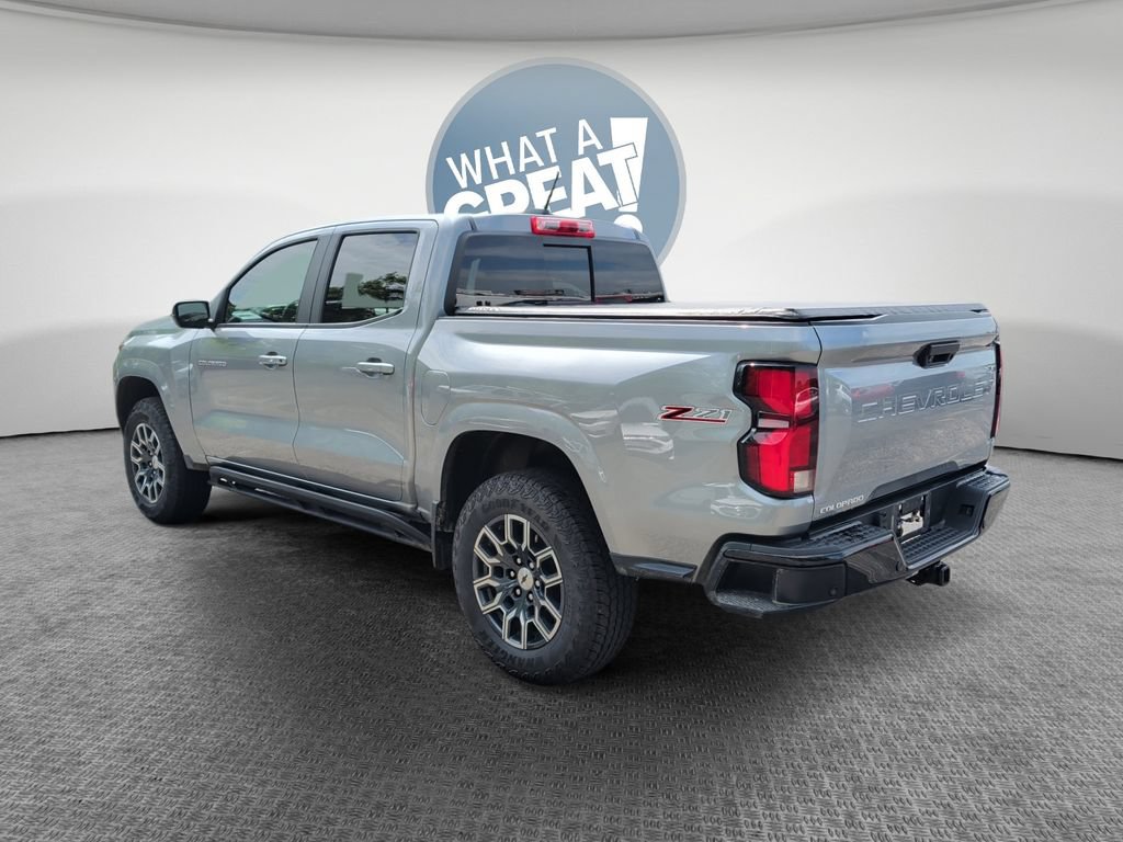 Used 2023 Chevrolet Colorado Z71 w/ Z71 Convenience Package 2 AWD/4WD image 6