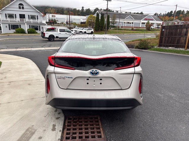 Used 2018 Toyota Prius Prime Premium w/ Carpet Mat Package FWD image 7