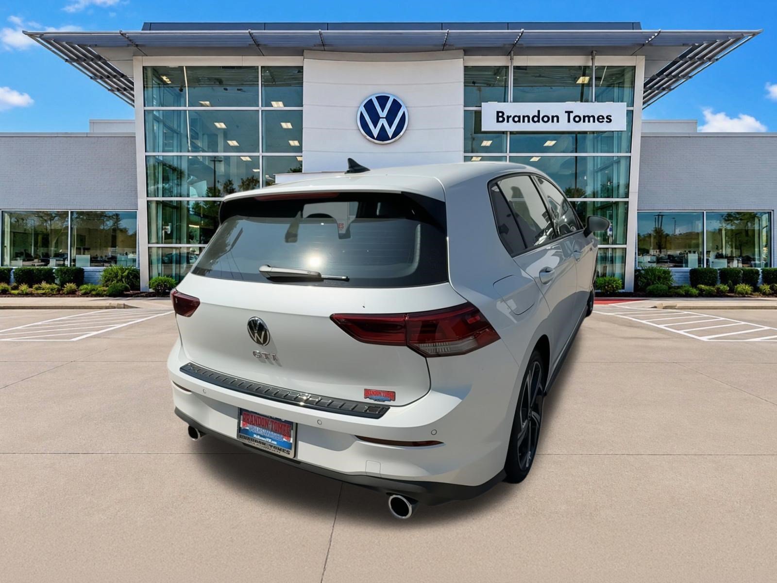 New 2026 Volkswagen GTI SE FWD image 9