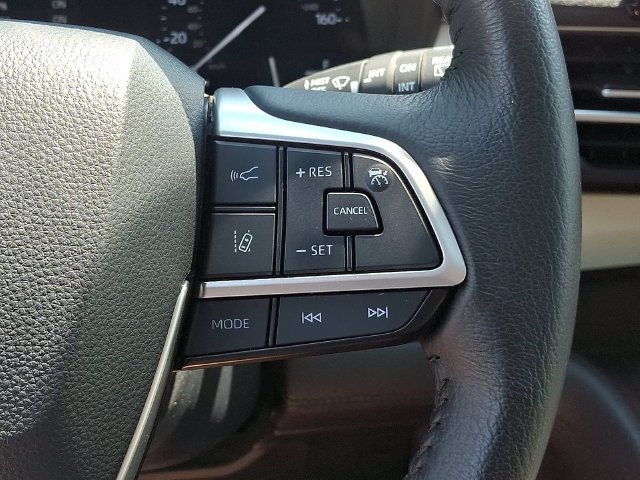 Used 2021 Toyota Sienna XLE FWD image 25