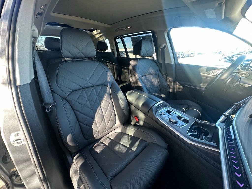 Certified 2025 BMW X7 xDrive40i image 36