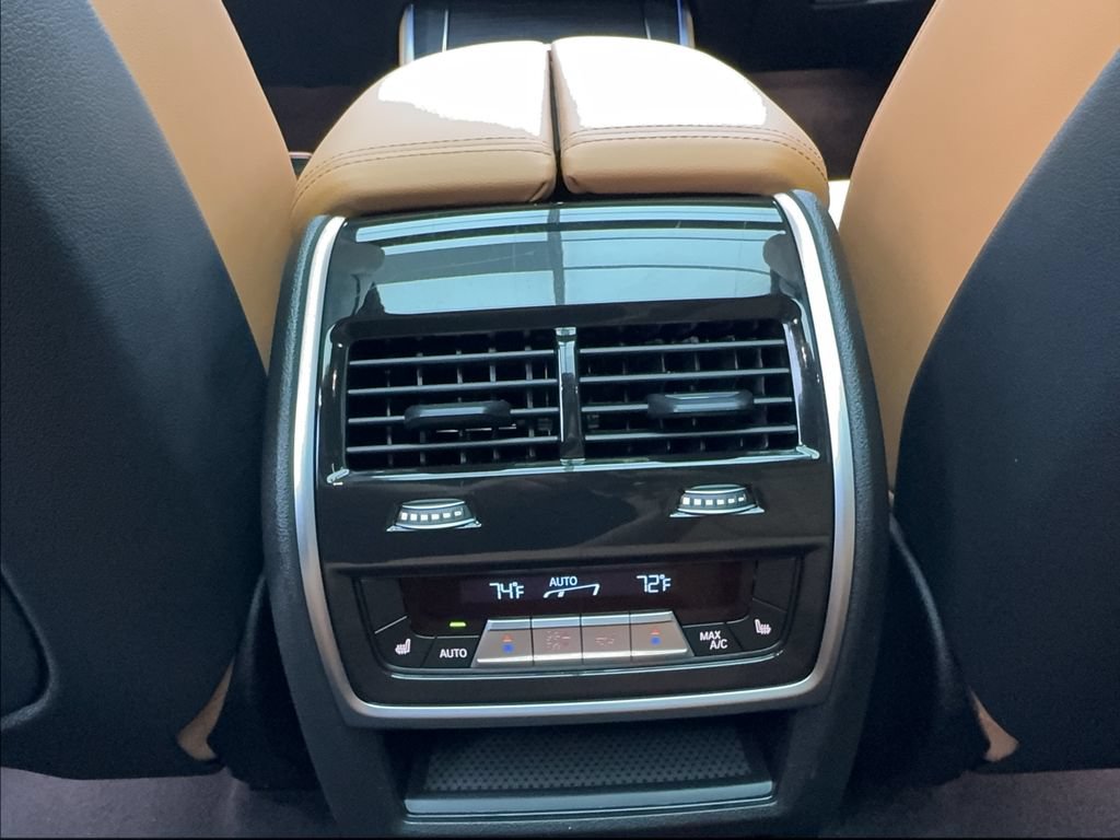 Used 2025 BMW X5 M60i AWD/4WD image 41