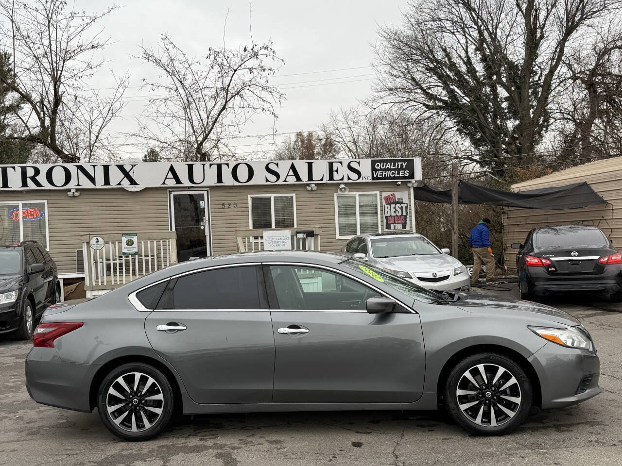 Used 2018 Nissan Altima 2.5 SV FWD image 5