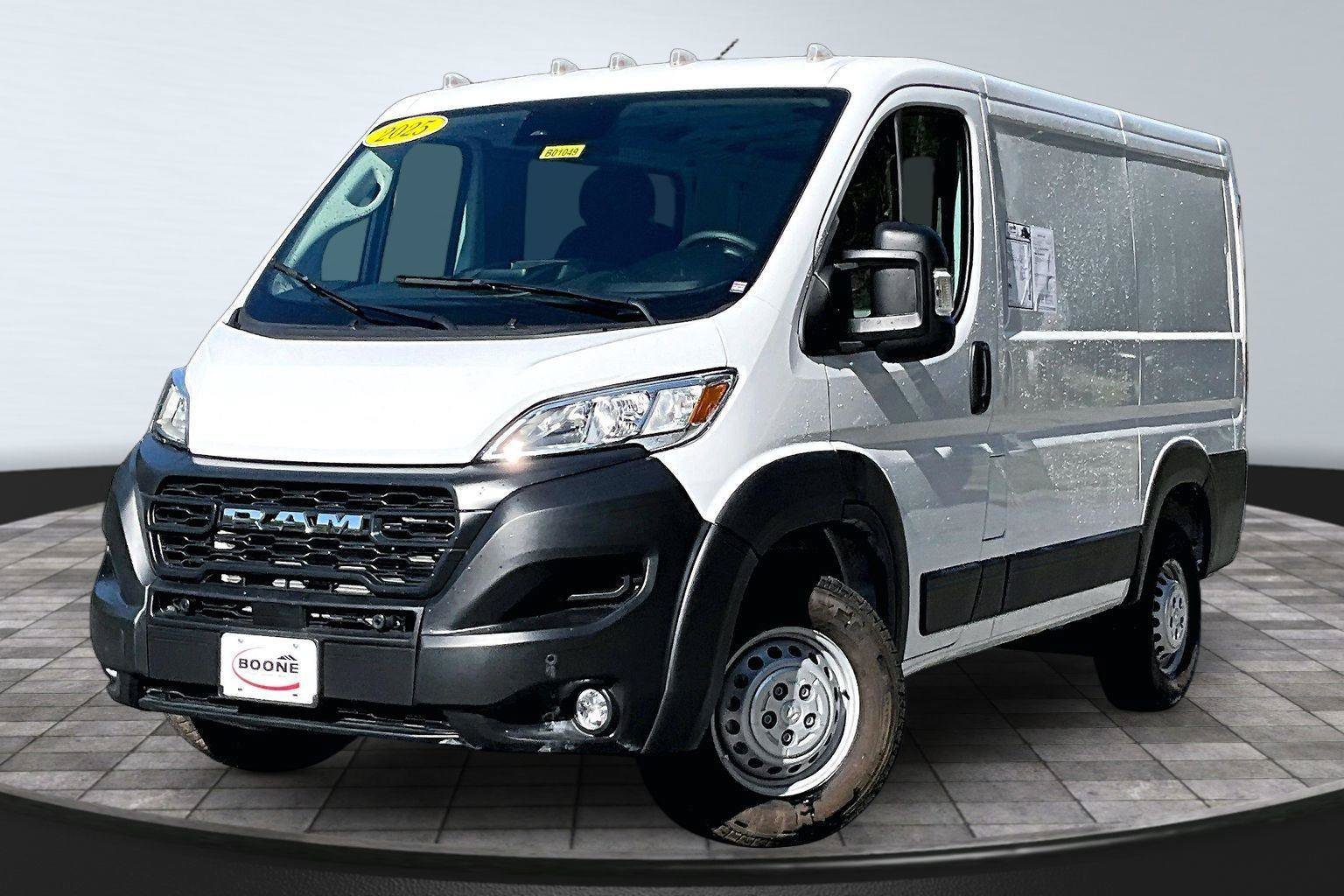 Used 2025 RAM ProMaster 1500 w/ Safety Group FWD image 12