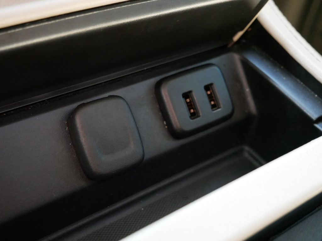 Used 2017 GMC Yukon Denali w/ Open Road Package image 22