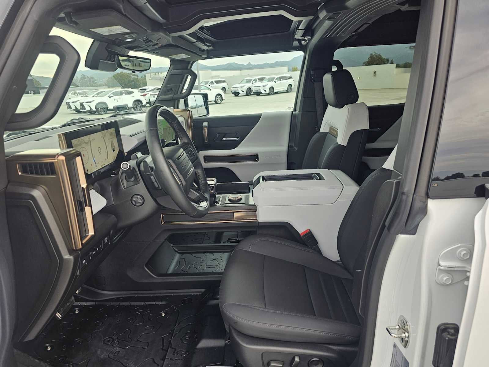Used 2024 GMC Hummer EV 2X w/ Extreme Off-Road Package image 21