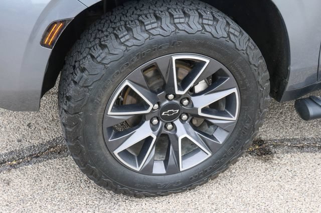 Used 2021 Chevrolet Tahoe Z71 w/ Luxury Package AWD/4WD image 35