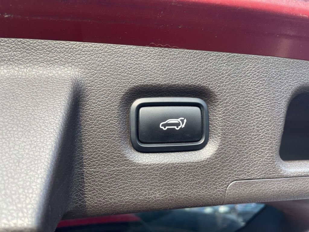 Used 2019 Hyundai Santa Fe SEL image 16