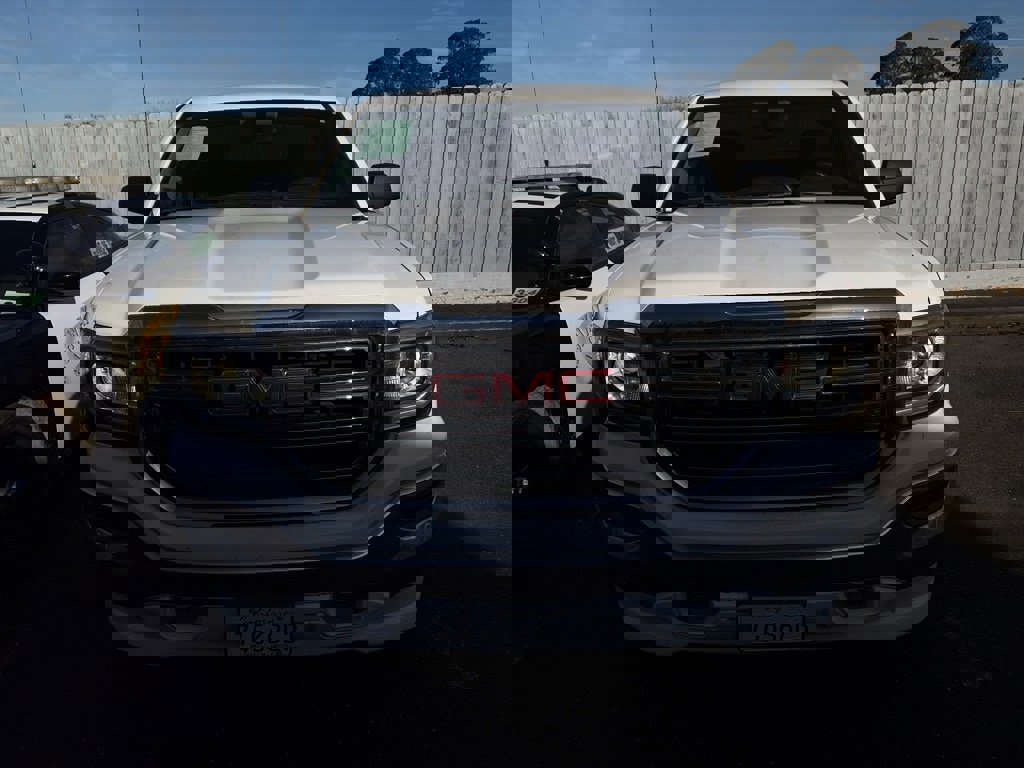 Used 2017 GMC Sierra 1500 2WD Regular Cab image 2