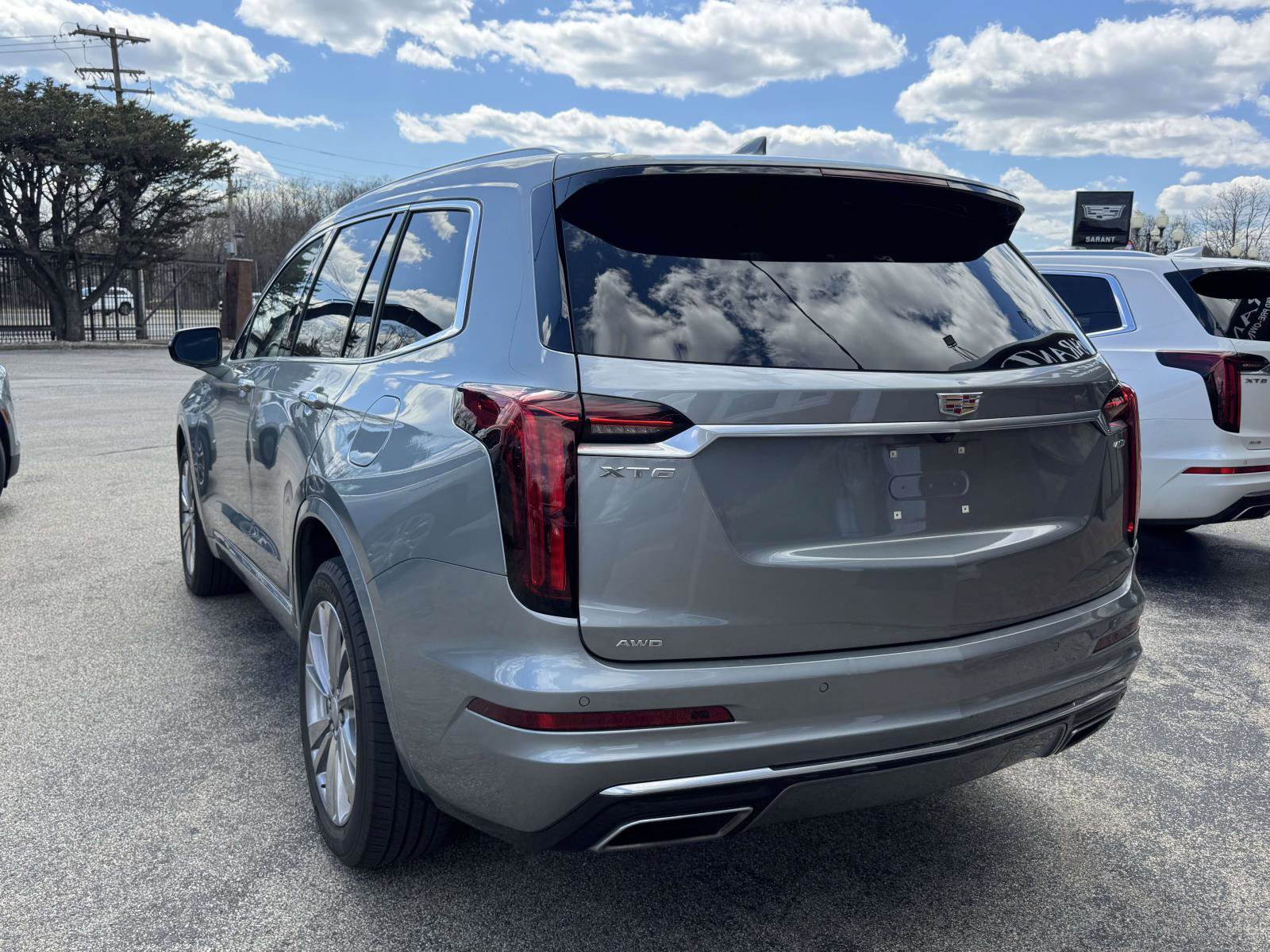 Certified 2023 Cadillac XT6 Premium Luxury AWD/4WD image 9