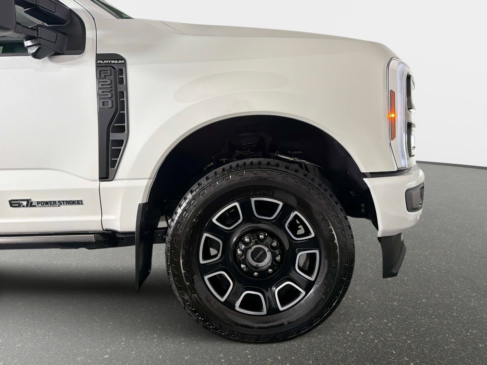 Used 2025 Ford F250 Platinum AWD/4WD image 21