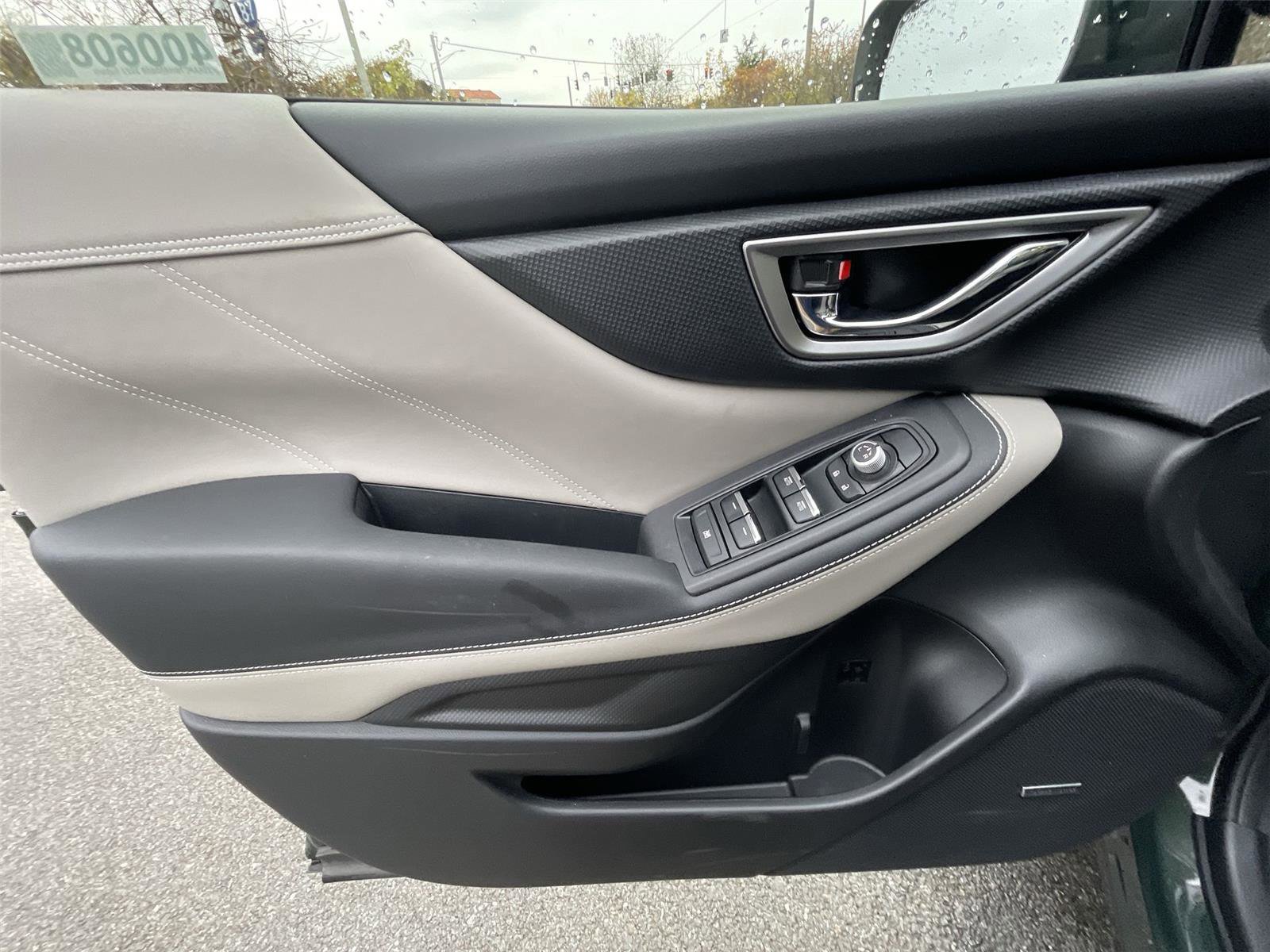 Used 2022 Subaru Forester Limited image 12