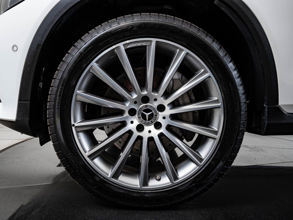 Used 2019 Mercedes-Benz GLC 300 4MATIC Coupe image 13