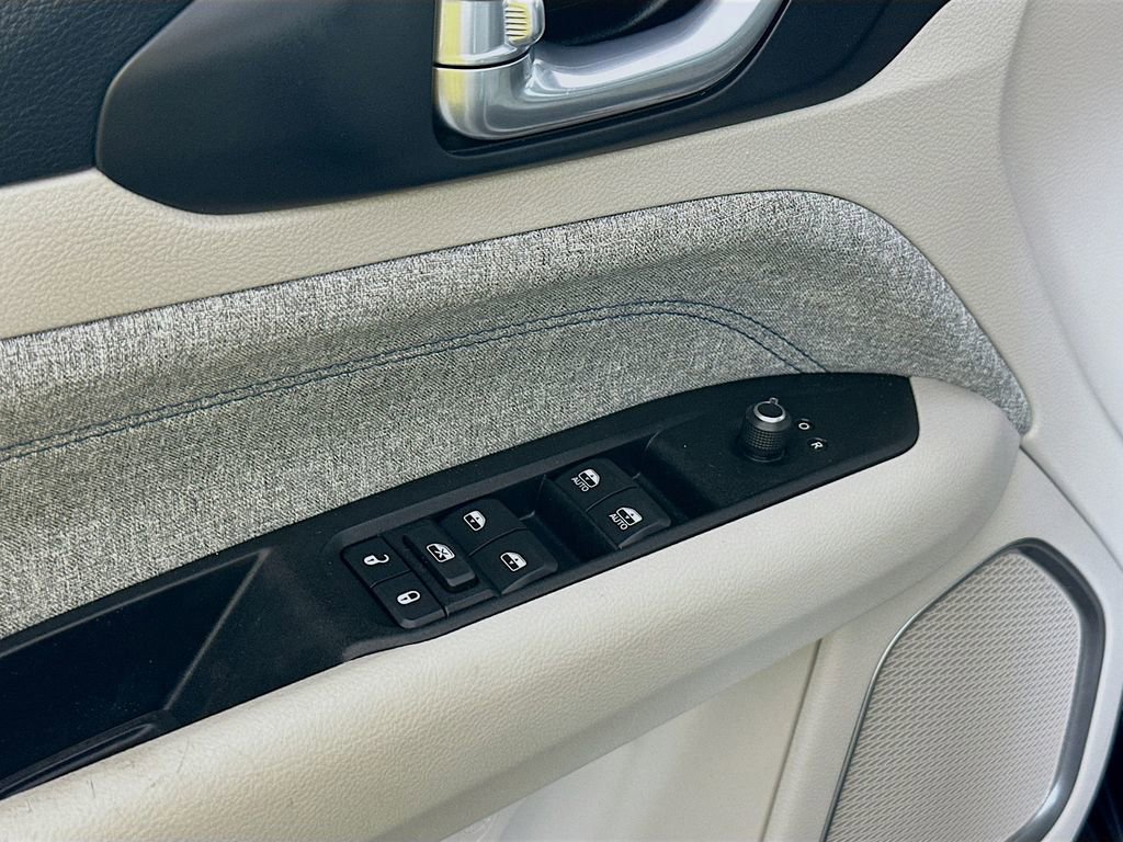 Used 2022 Jeep Compass Latitude image 17