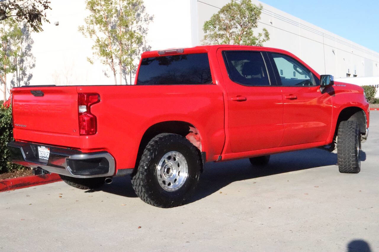 Used 2020 Chevrolet Silverado 1500 LT w/ Convenience Package image 12