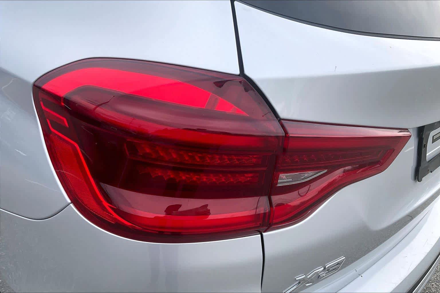 Used 2018 BMW X3 xDrive30i w/ Executive Package AWD/4WD image 27