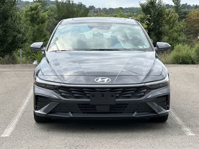 Used 2024 Hyundai Elantra SEL w/ Convenience Package FWD image 30