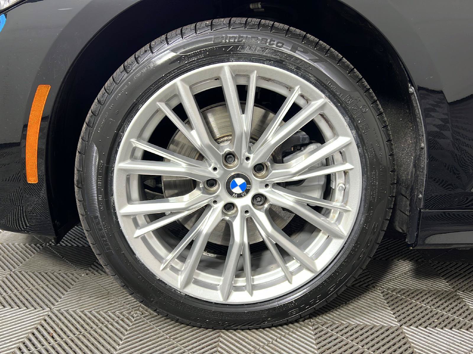 Used 2024 BMW 330i xDrive Sedan w/ Convenience Package AWD/4WD image 9