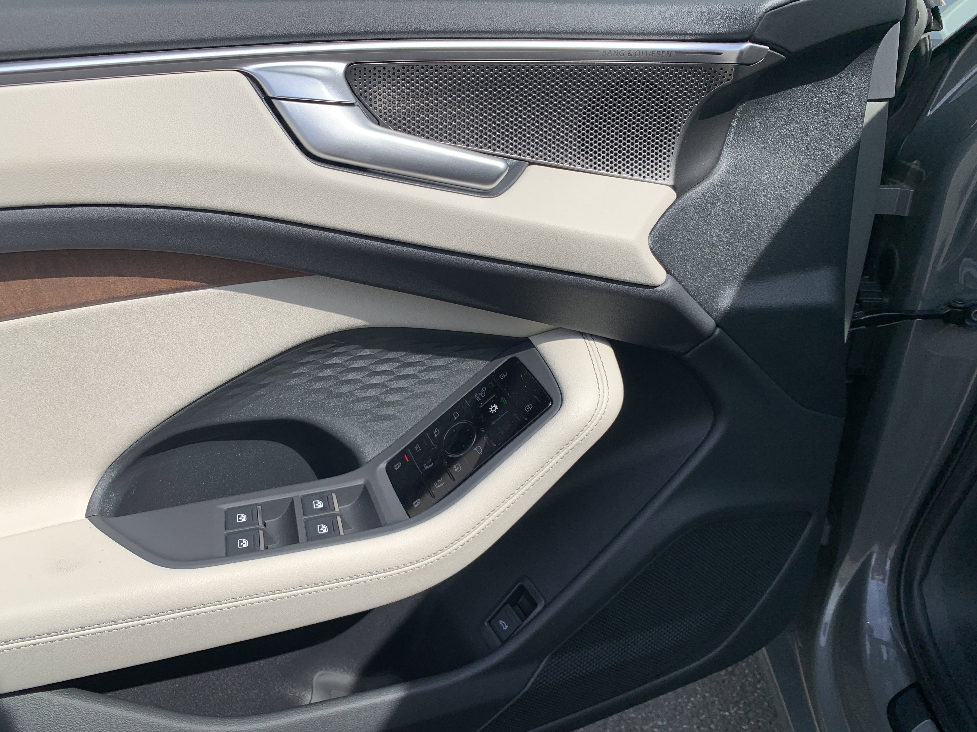 New 2026 Audi A6 Premium Plus AWD/4WD image 9