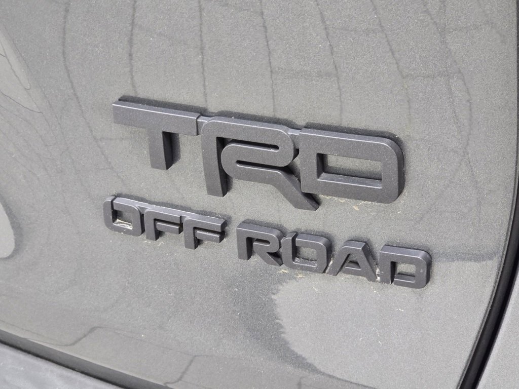 Used 2020 Toyota RAV4 TRD Off-Road image 17