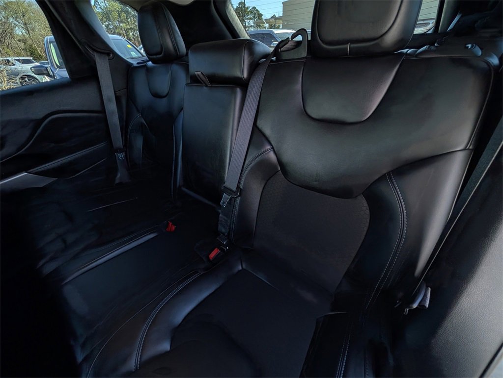 Used 2021 Jeep Cherokee Latitude Plus image 27