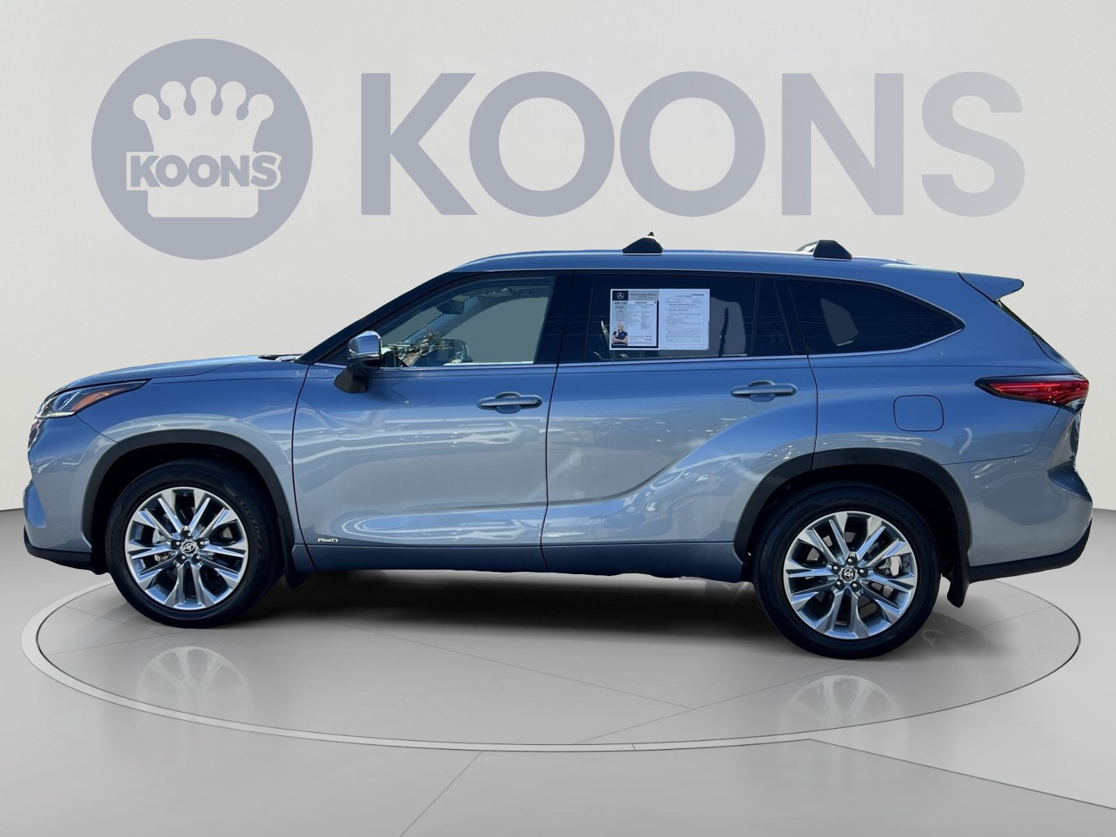 Used 2023 Toyota Highlander Limited AWD/4WD image 7