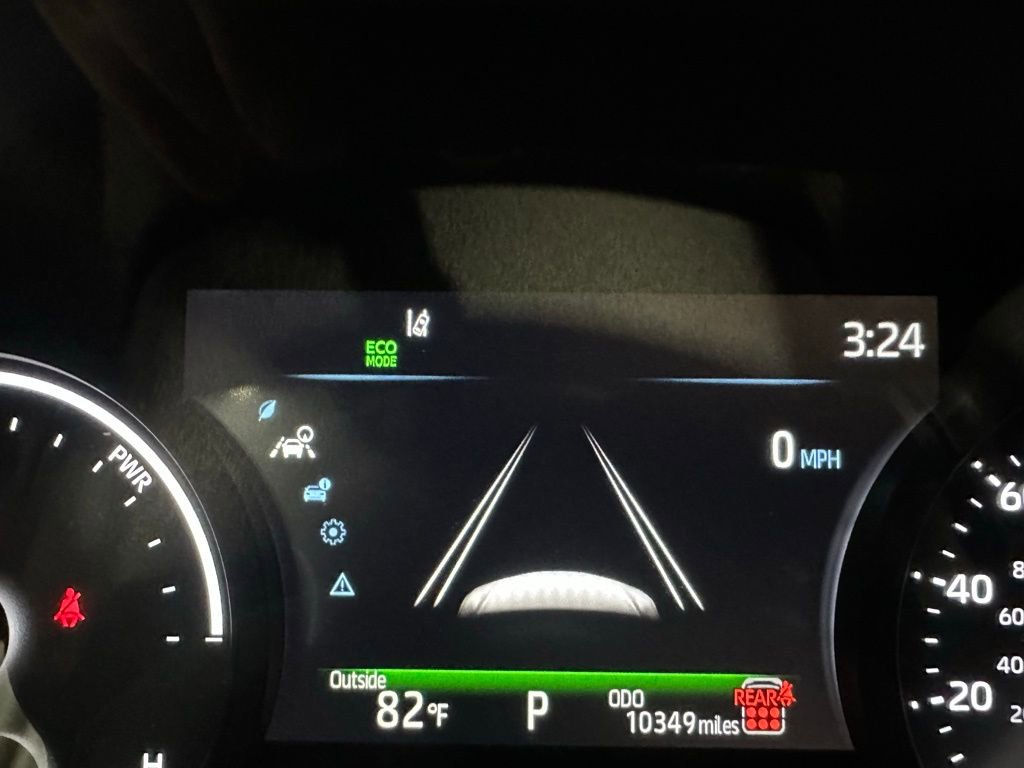 Used 2025 Toyota Sienna LE image 23