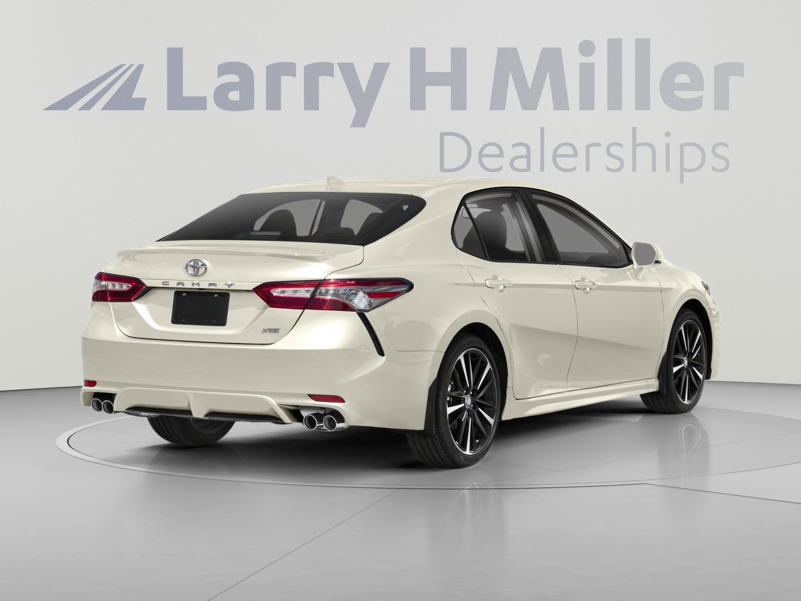 Used 2019 Toyota Camry XSE w/ Driver Assist Package FWD image 2