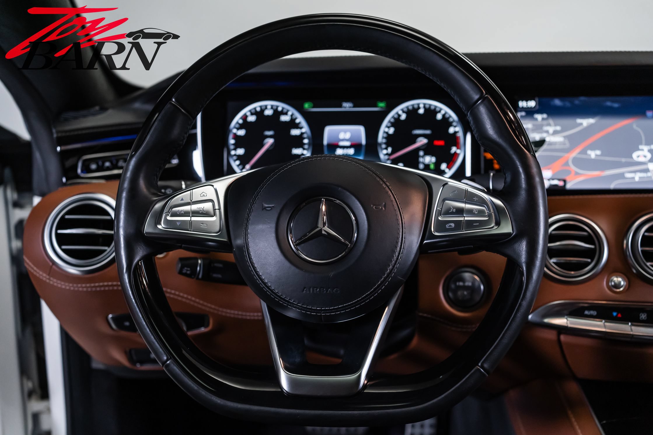 Used 2015 Mercedes-Benz S 550 4MATIC Coupe image 32