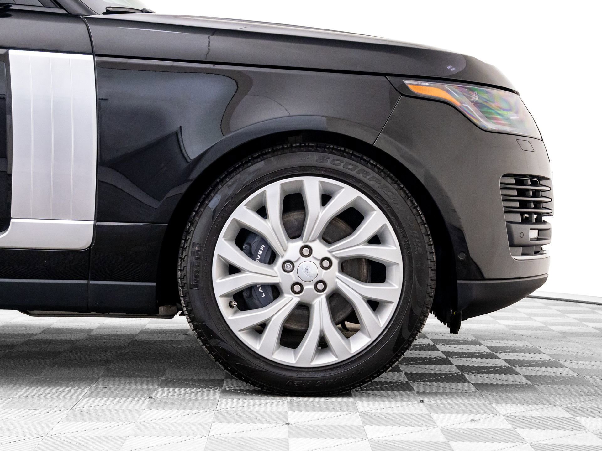 Used 2021 Land Rover Range Rover Westminster Edition image 32