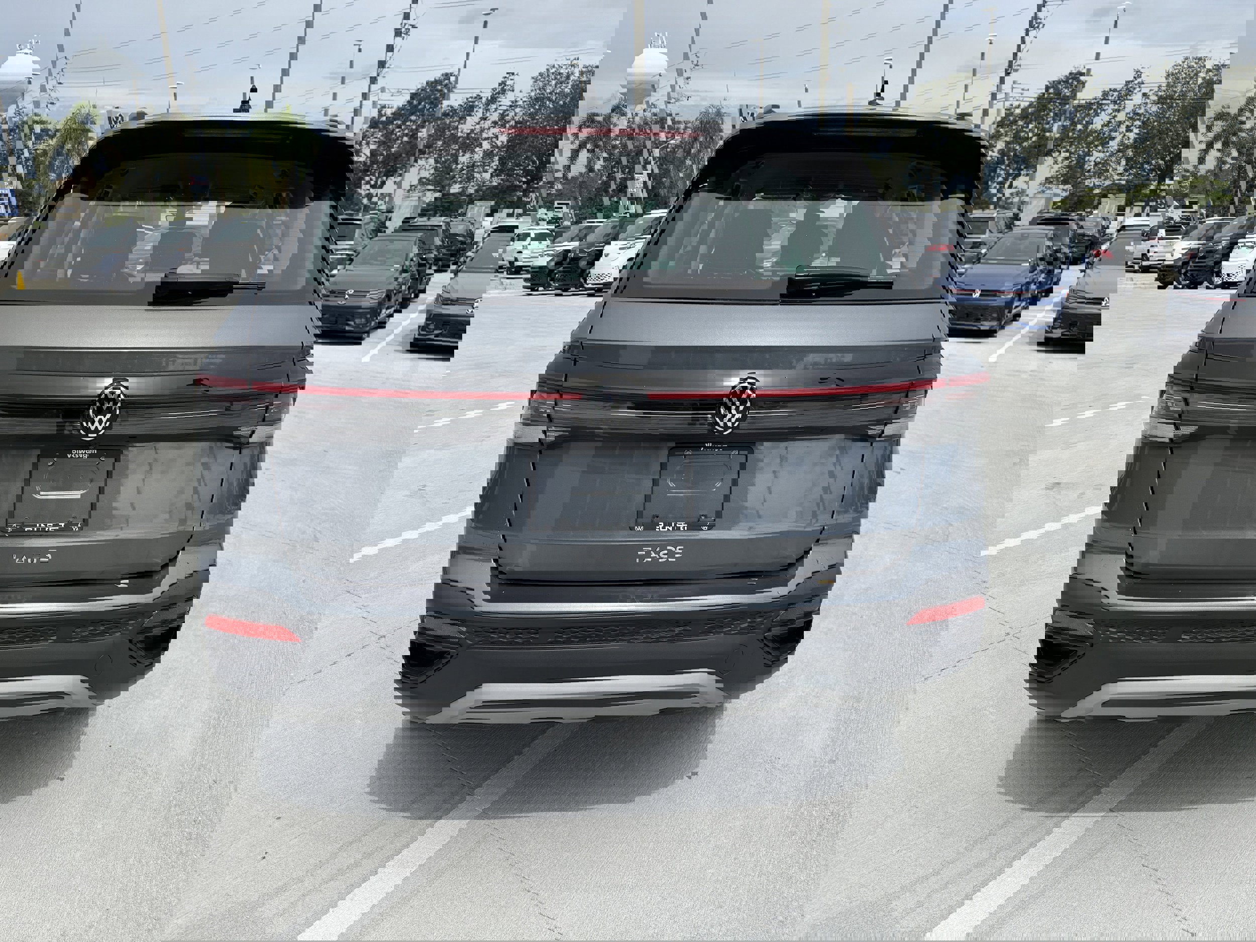 New 2025 Volkswagen Taos S image 4