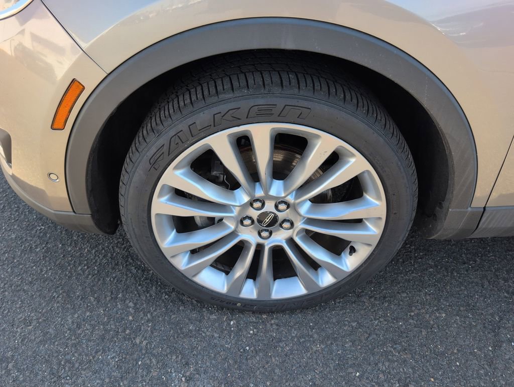 Used 2016 Lincoln MKX Reserve w/ Technology Package image 29