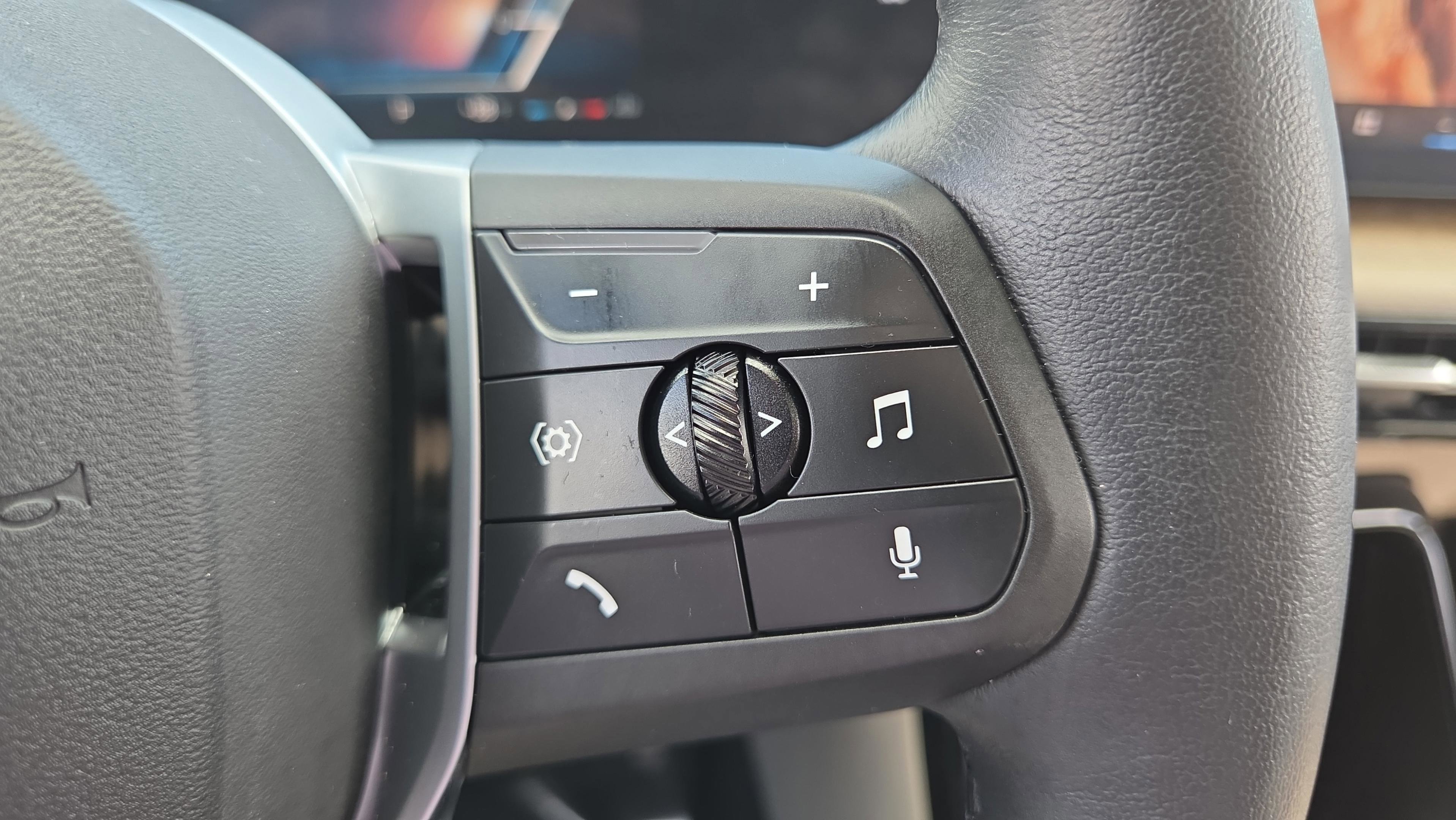 Certified 2025 BMW X1 xDrive28i w/ Convenience Package image 25