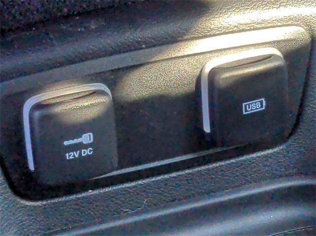 Certified 2020 Chrysler Pacifica Limited FWD image 33